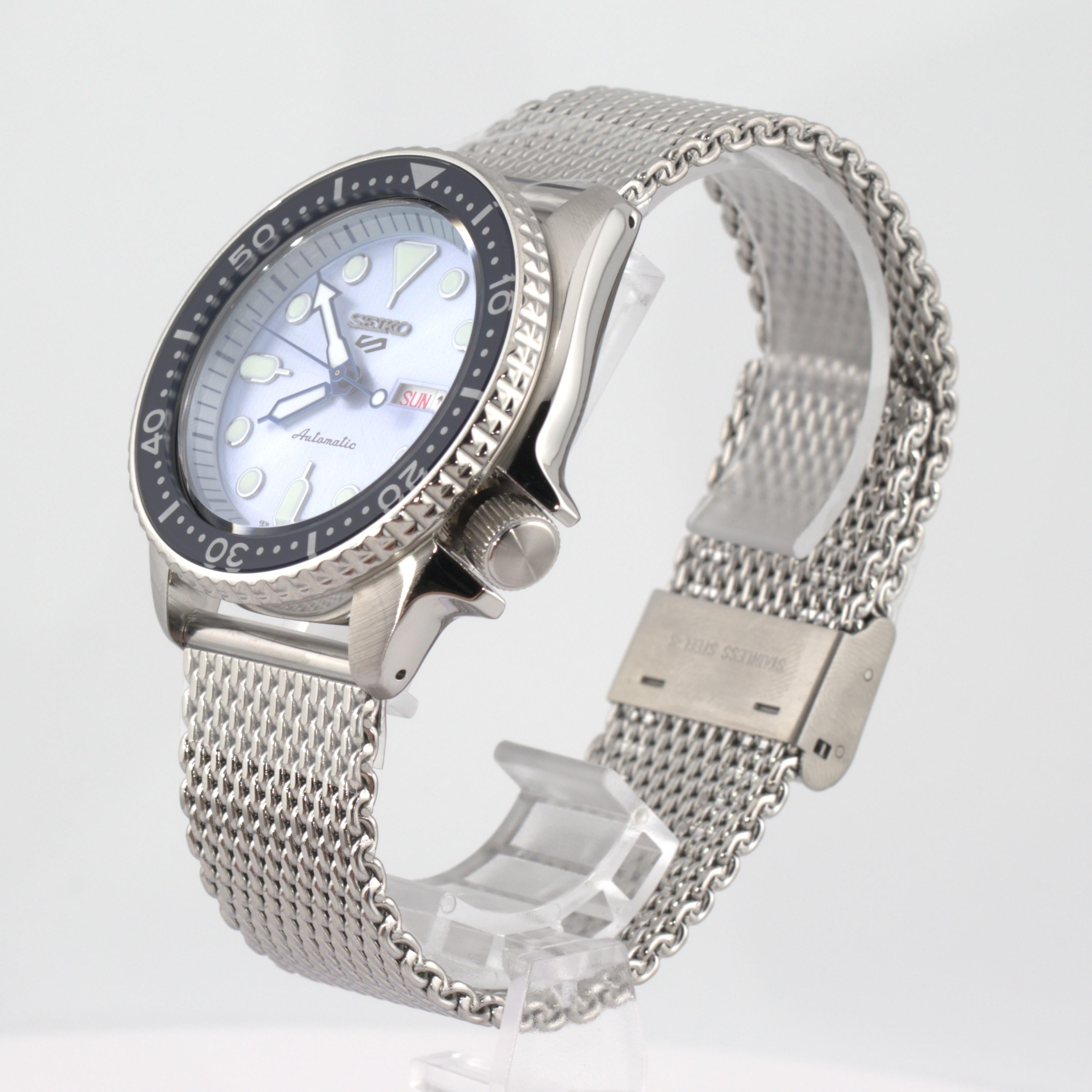 Seiko 5 Sports Blue Sunray Dial SRPE77K1