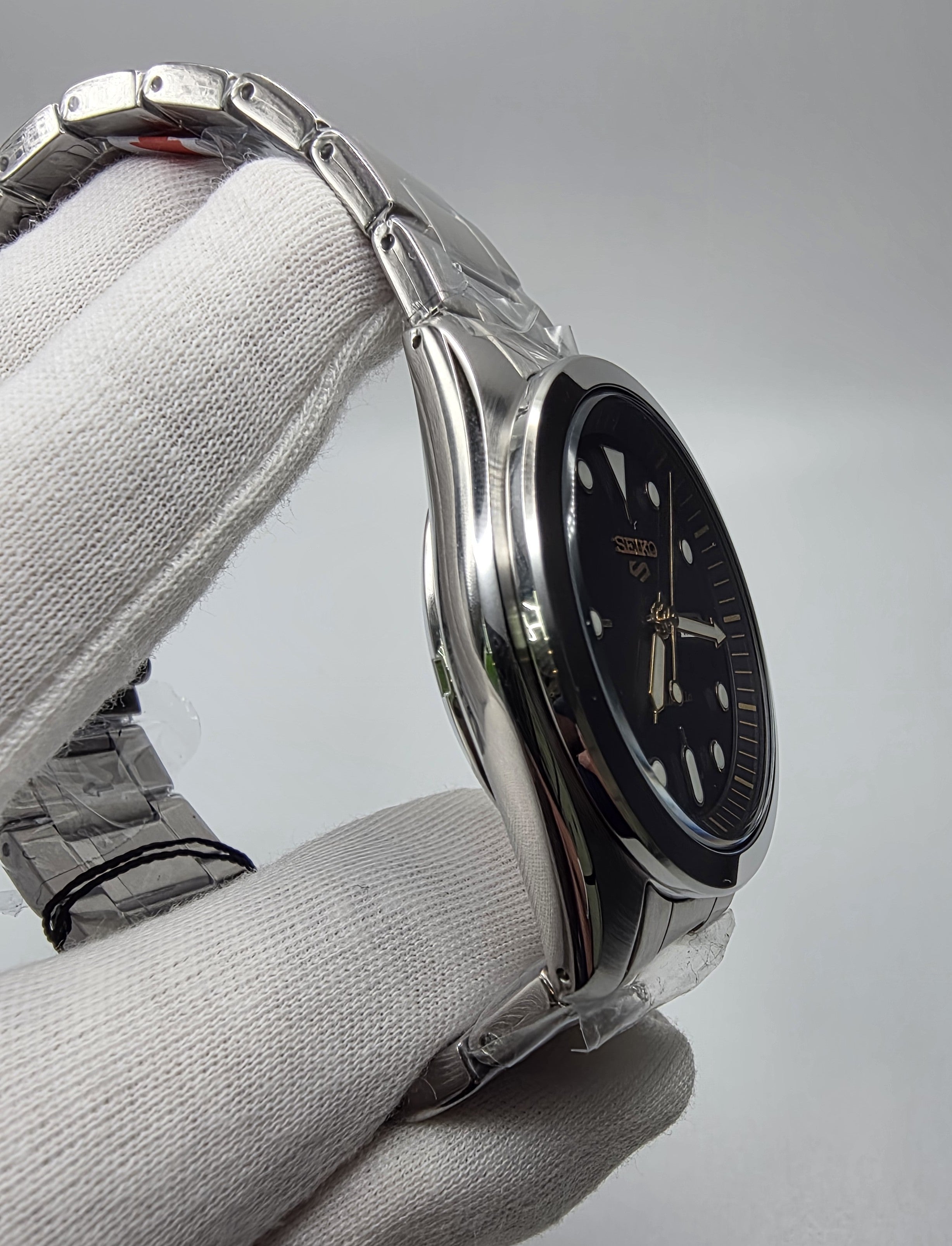 Seiko 5 Automatic Black Dial Stainless Steel Men's Watch