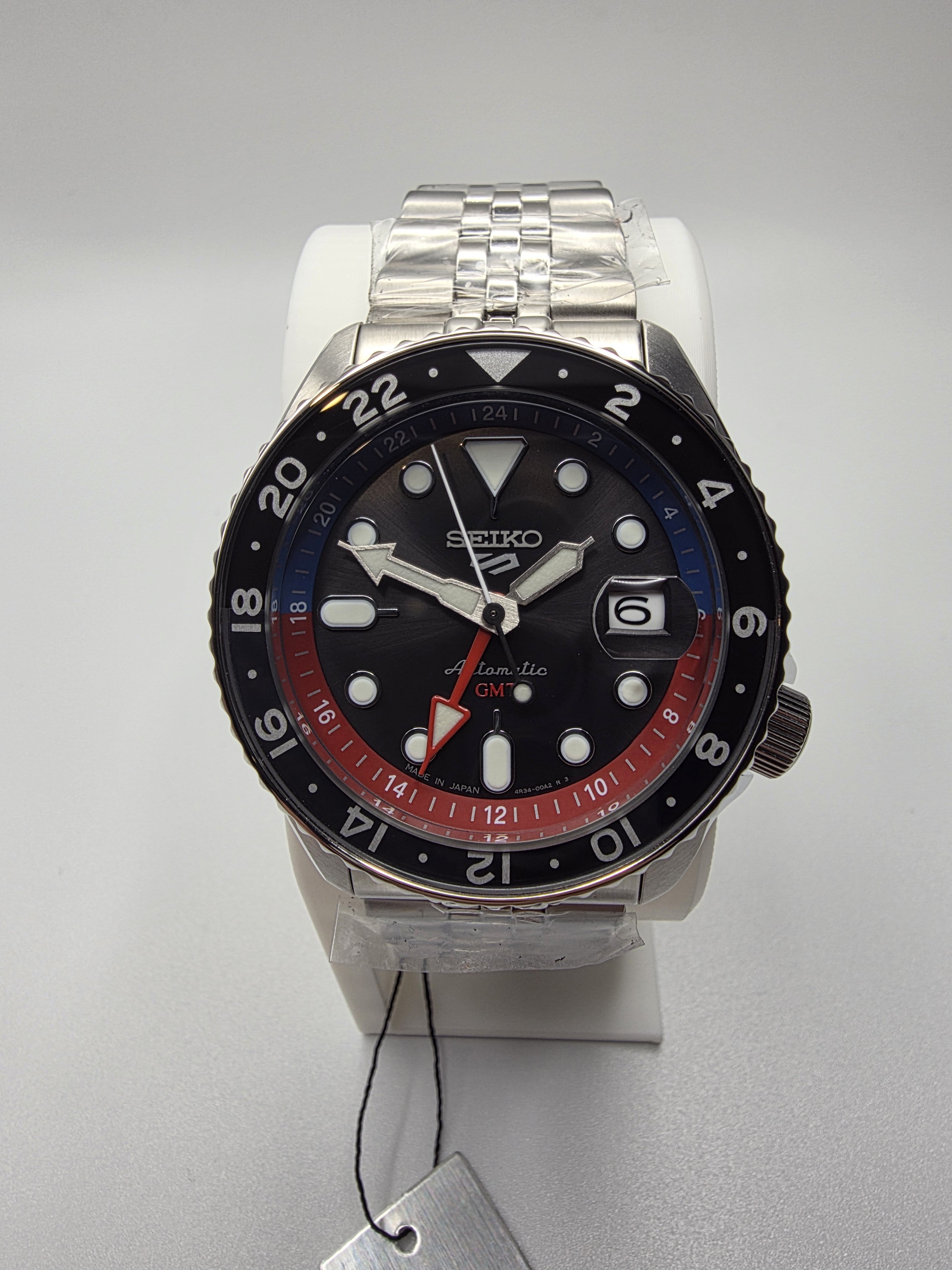 Seiko 5 Sports SKX Sports GMT Series Steel Bracelet Men's Watch