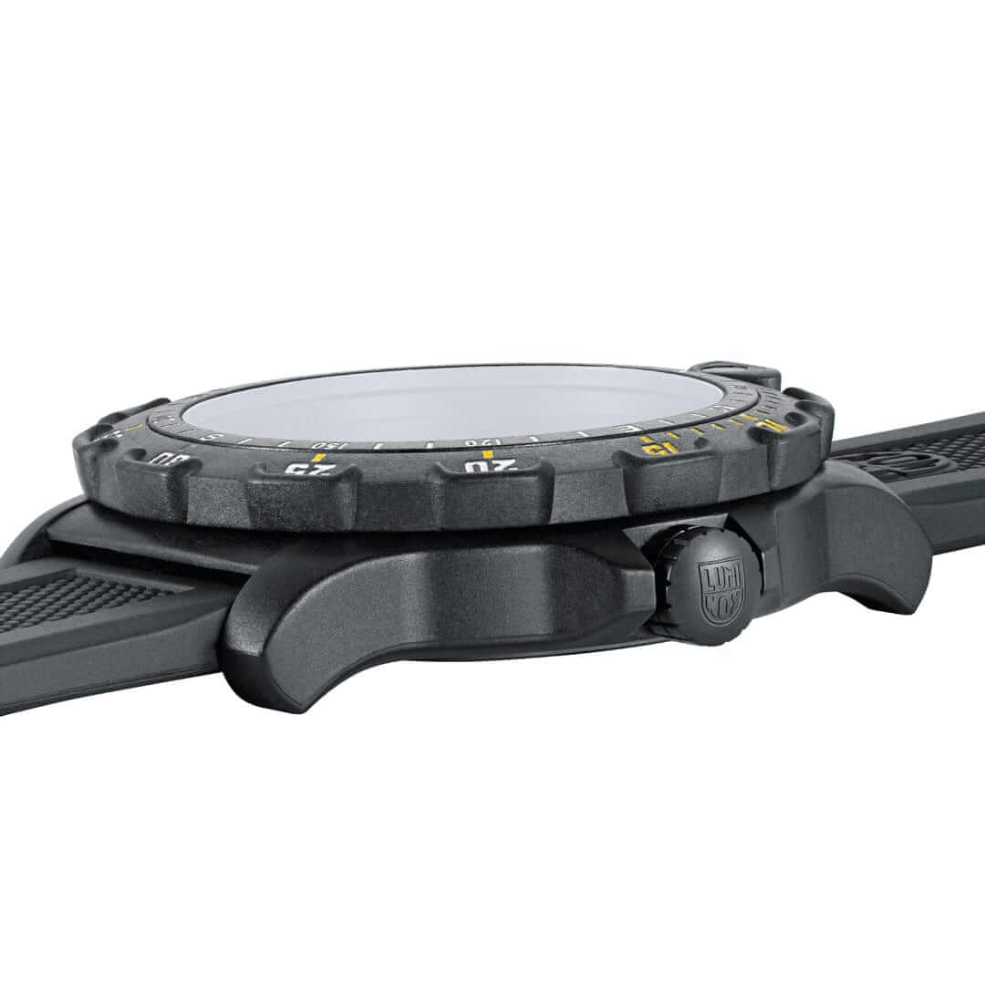 RECON Point Man 8820 Series outdoor wristwatch for explorers showing CARBONOX™ case and bezel design.