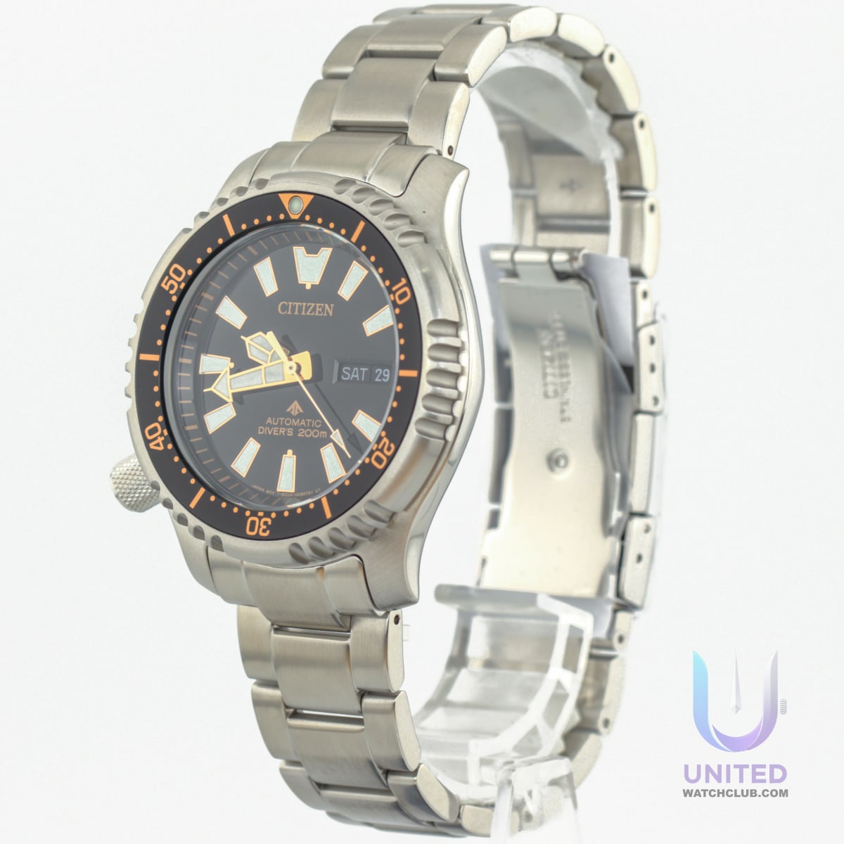 Citizen Promaster dive watch - automatic movement, black dial, stainless steel case, 42mm diver's timepiece.