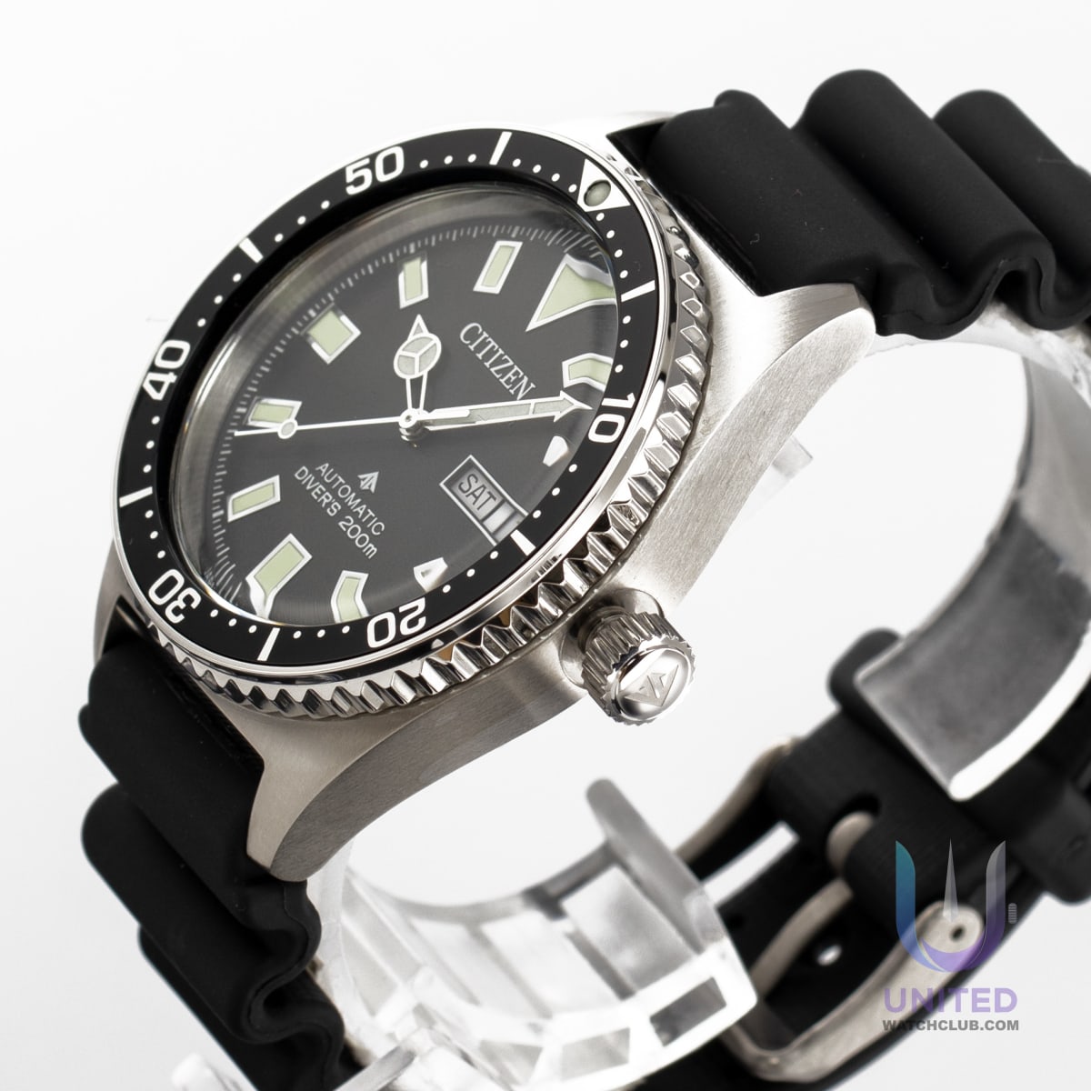 Citizen Promaster Diver watch with black dial and stainless steel case, perfect for diving.
