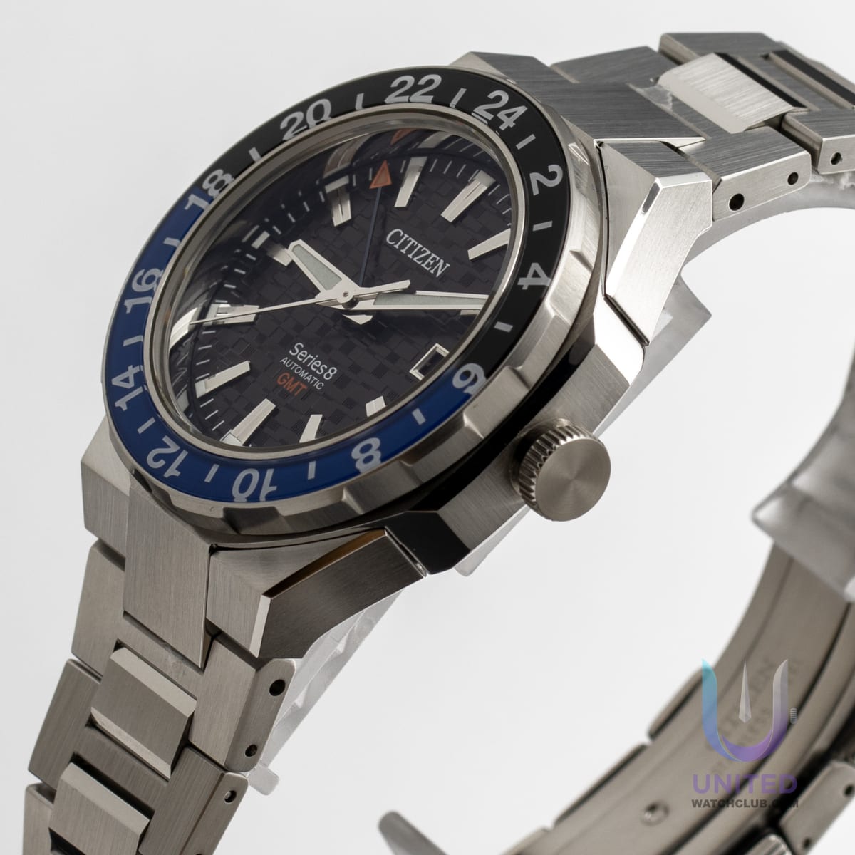 Citizen Series8 880 GMT watch featuring a black dial and bi-directional blue-tone bezel, 41mm case.