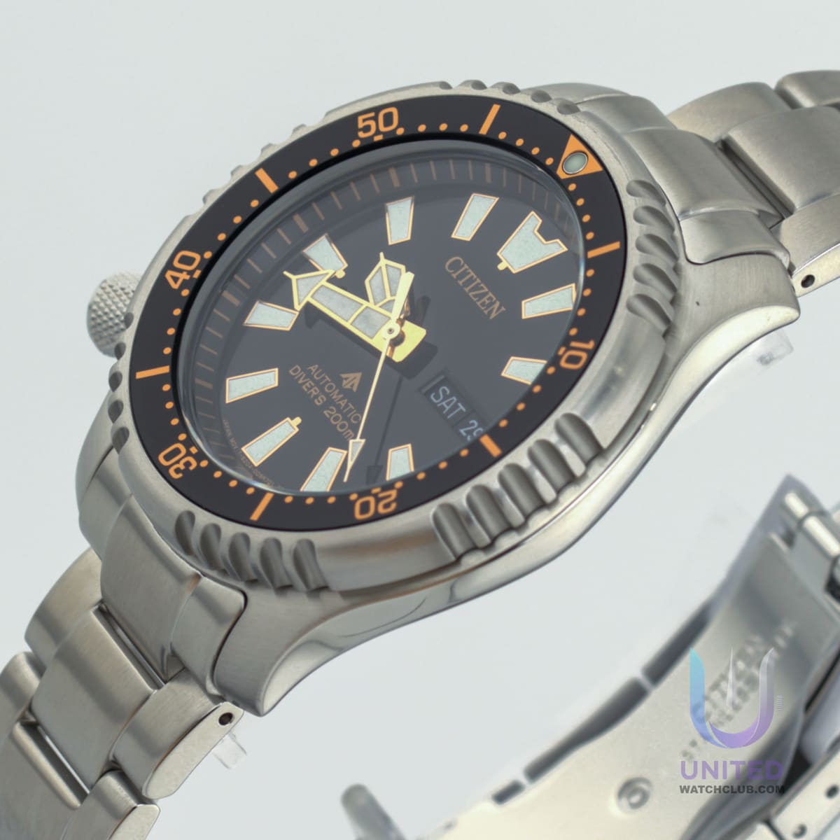 Citizen Promaster dive watch with black dial and stainless steel case, 42mm model NY0160-66E, perfect for divers.