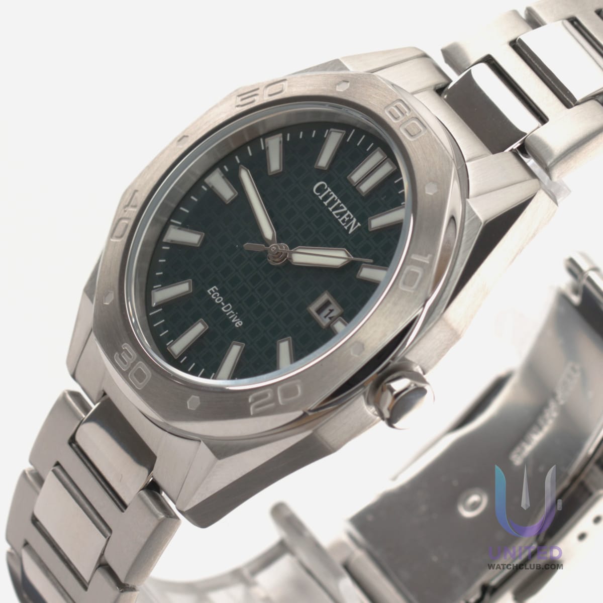 Citizen Eco-Drive green dial watch with stainless steel bracelet, 41mm BM7630-80X model.