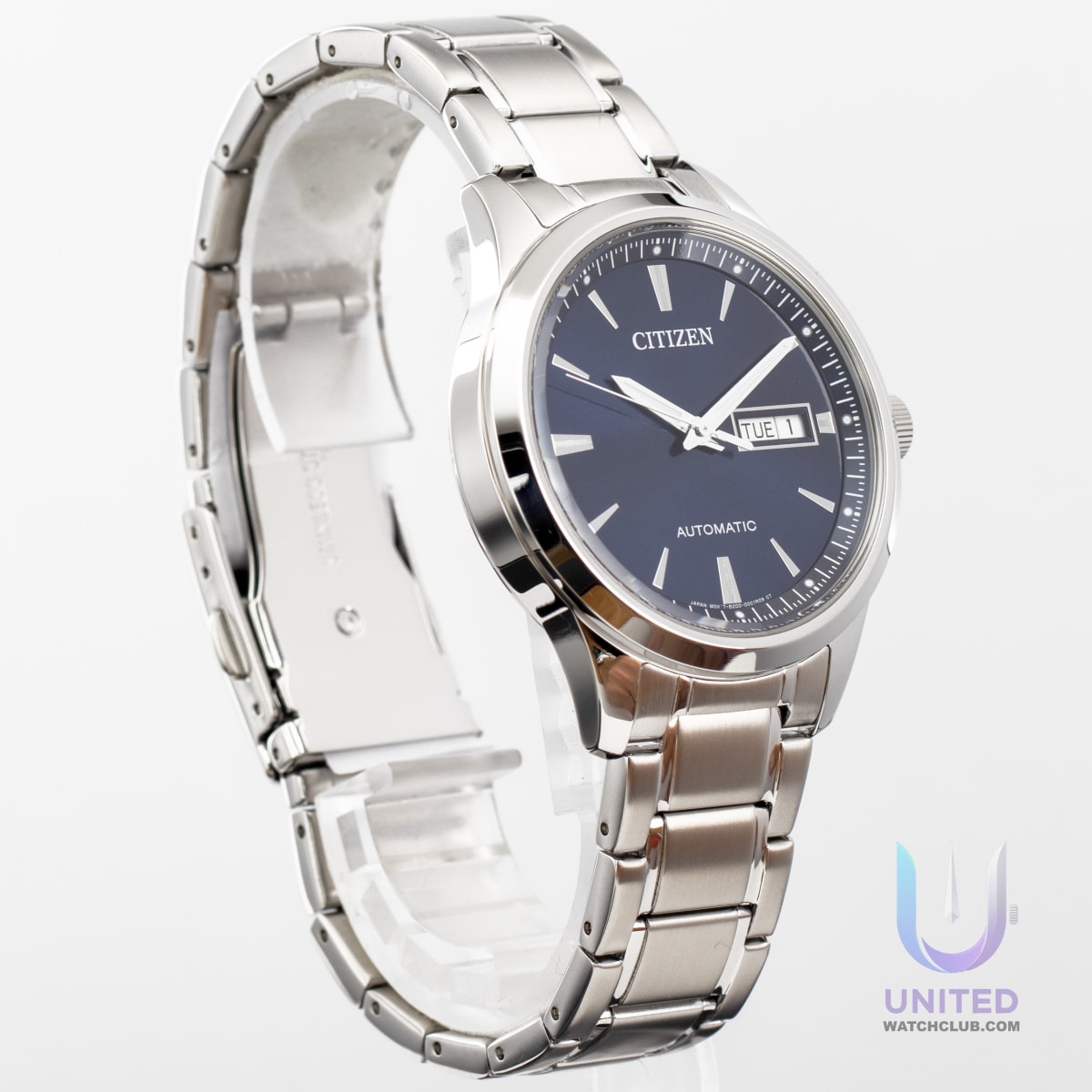 Citizen automatic watch blue dial with stainless steel bracelet, showcasing a classic design and modern technology.