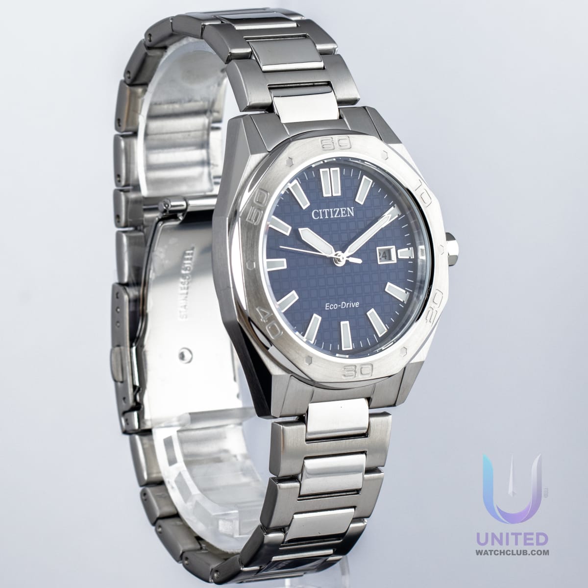 Citizen Eco-Drive Weekender Sport watch with blue dial and stainless steel bracelet, model BM7630-80L.